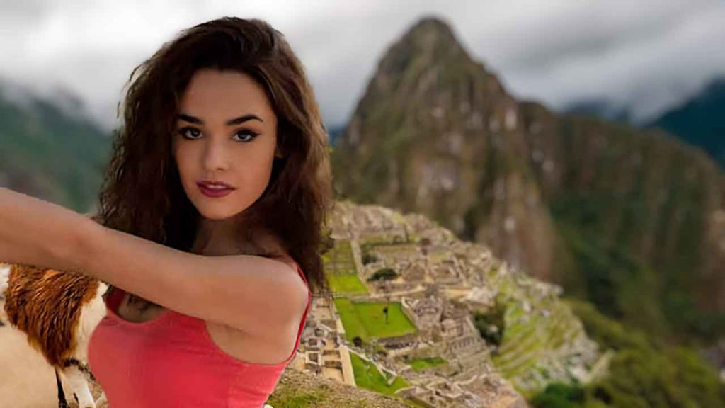 You can meet dozens of beautiful Peruvian women on a singles and romance tour to Machu Picchu.